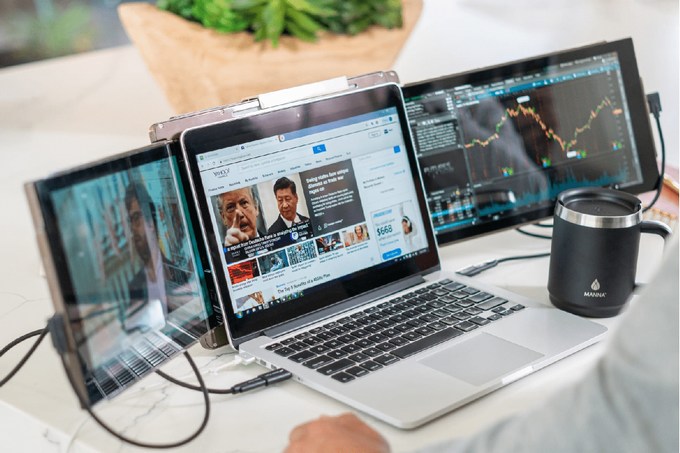 How Laptop Screen Extenders Improve Work Productivity